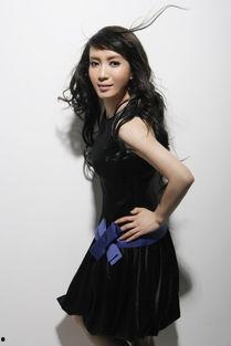 胡小庭个人资料,才华横溢的青年才俊，多领域成就斐然